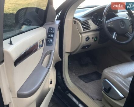 Черный Мерседес Р-Класс, объемом двигателя 3.5 л и пробегом 300 тыс. км за 8000 $, фото 6 на Automoto.ua