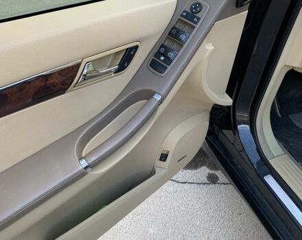 Черный Мерседес Р-Класс, объемом двигателя 5 л и пробегом 310 тыс. км за 7900 $, фото 11 на Automoto.ua