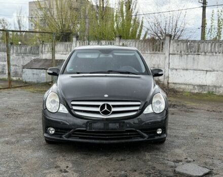 Черный Мерседес Р-Класс, объемом двигателя 3 л и пробегом 265 тыс. км за 3699 $, фото 1 на Automoto.ua