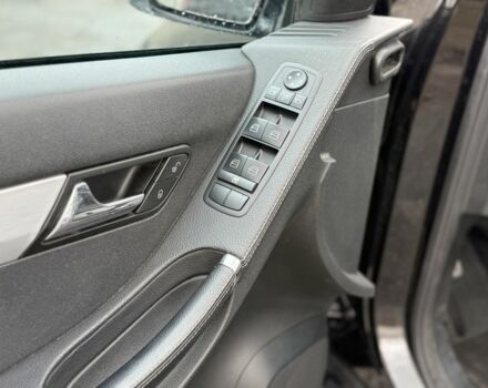 Черный Мерседес Р-Класс, объемом двигателя 3 л и пробегом 265 тыс. км за 3699 $, фото 6 на Automoto.ua