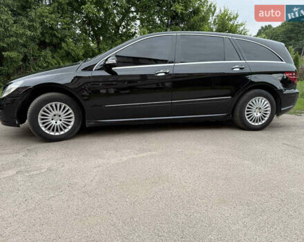 Черный Мерседес Р-Класс, объемом двигателя 3.5 л и пробегом 180 тыс. км за 7000 $, фото 1 на Automoto.ua