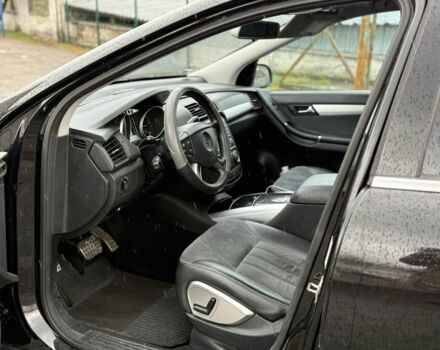 Черный Мерседес Р-Класс, объемом двигателя 3 л и пробегом 265 тыс. км за 3699 $, фото 5 на Automoto.ua