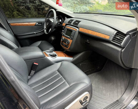 Черный Мерседес Р-Класс, объемом двигателя 3.5 л и пробегом 180 тыс. км за 7000 $, фото 10 на Automoto.ua