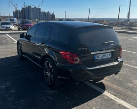 Черный Мерседес Р-Класс, объемом двигателя 3 л и пробегом 358 тыс. км за 10900 $, фото 6 на Automoto.ua