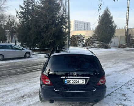 Черный Мерседес Р-Класс, объемом двигателя 3 л и пробегом 357 тыс. км за 11199 $, фото 19 на Automoto.ua