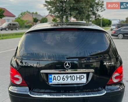 Чорний Мерседес Р-Клас, об'ємом двигуна 2.99 л та пробігом 333 тис. км за 7499 $, фото 5 на Automoto.ua