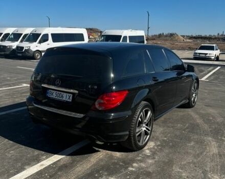 Черный Мерседес Р-Класс, объемом двигателя 3 л и пробегом 358 тыс. км за 10900 $, фото 5 на Automoto.ua