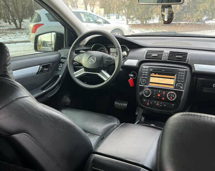 Черный Мерседес Р-Класс, объемом двигателя 3 л и пробегом 357 тыс. км за 11199 $, фото 56 на Automoto.ua
