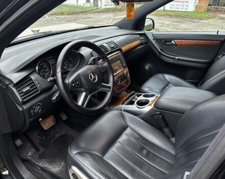 Чорний Мерседес Р-Клас, об'ємом двигуна 3 л та пробігом 343 тис. км за 9800 $, фото 11 на Automoto.ua