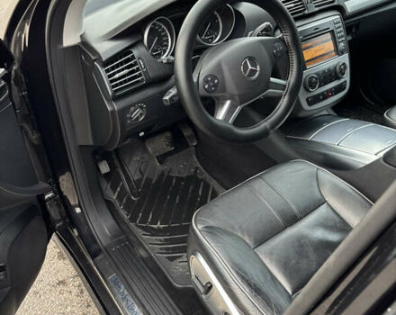 Черный Мерседес Р-Класс, объемом двигателя 3 л и пробегом 330 тыс. км за 14787 $, фото 5 на Automoto.ua