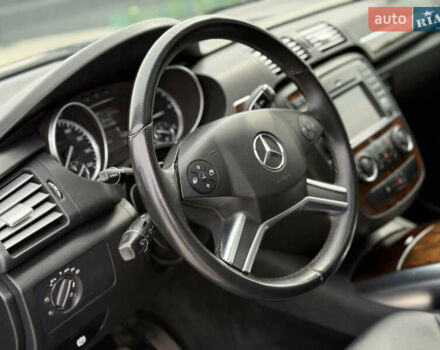 Черный Мерседес Р-Класс, объемом двигателя 3 л и пробегом 182 тыс. км за 16000 $, фото 39 на Automoto.ua