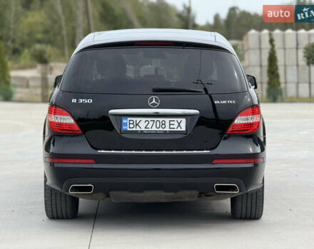 Черный Мерседес Р-Класс, объемом двигателя 3 л и пробегом 182 тыс. км за 16000 $, фото 2 на Automoto.ua