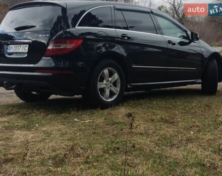 Черный Мерседес Р-Класс, объемом двигателя 2.99 л и пробегом 250 тыс. км за 11000 $, фото 1 на Automoto.ua
