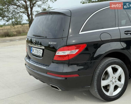 Черный Мерседес Р-Класс, объемом двигателя 3 л и пробегом 182 тыс. км за 16000 $, фото 58 на Automoto.ua