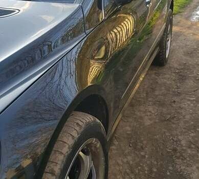 Чорний Мерседес Р-Клас, об'ємом двигуна 5 л та пробігом 259 тис. км за 9000 $, фото 9 на Automoto.ua