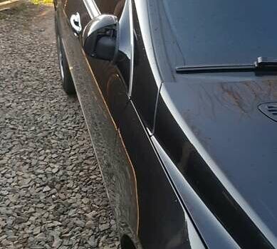 Чорний Мерседес Р-Клас, об'ємом двигуна 5 л та пробігом 259 тис. км за 9000 $, фото 5 на Automoto.ua