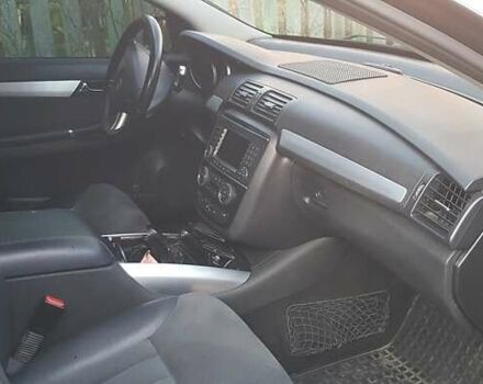 Чорний Мерседес Р-Клас, об'ємом двигуна 5 л та пробігом 259 тис. км за 9000 $, фото 18 на Automoto.ua