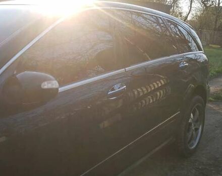 Чорний Мерседес Р-Клас, об'ємом двигуна 5 л та пробігом 259 тис. км за 9000 $, фото 10 на Automoto.ua