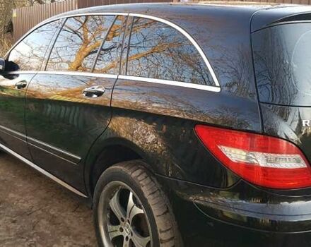 Чорний Мерседес Р-Клас, об'ємом двигуна 5 л та пробігом 259 тис. км за 9000 $, фото 11 на Automoto.ua