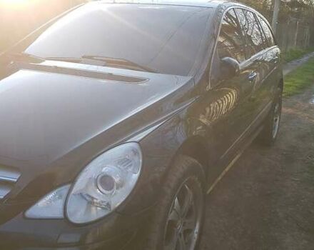 Чорний Мерседес Р-Клас, об'ємом двигуна 5 л та пробігом 259 тис. км за 9000 $, фото 8 на Automoto.ua