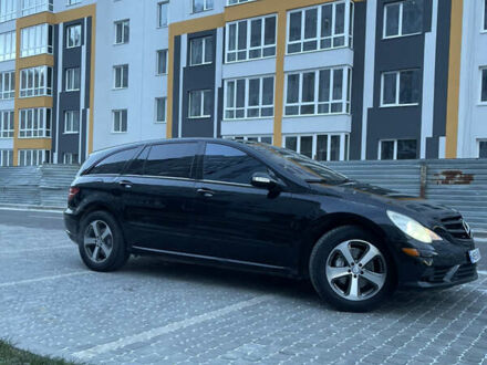 Черный Мерседес Р-Класс, объемом двигателя 3.5 л и пробегом 176 тыс. км за 6200 $, фото 1 на Automoto.ua