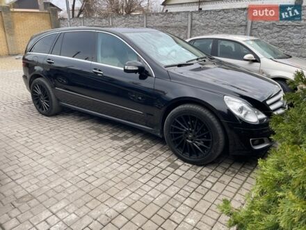Чорний Мерседес Р-Клас, об'ємом двигуна 2.99 л та пробігом 345 тис. км за 10700 $, фото 1 на Automoto.ua