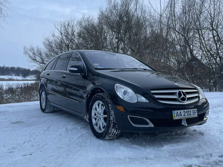 Черный Мерседес Р-Класс, объемом двигателя 5 л и пробегом 95 тыс. км за 11500 $, фото 1 на Automoto.ua