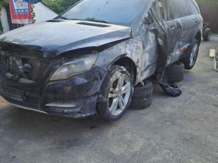 Черный Мерседес Р-Класс, объемом двигателя 3 л и пробегом 280 тыс. км за 2500 $, фото 1 на Automoto.ua