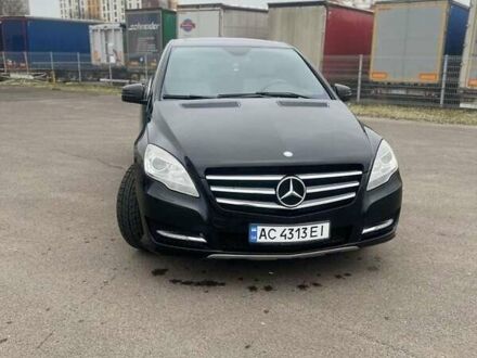 Черный Мерседес Р-Класс, объемом двигателя 3 л и пробегом 290 тыс. км за 16900 $, фото 1 на Automoto.ua