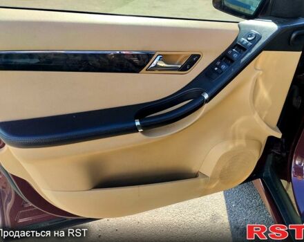 Червоний Мерседес Р-Клас, об'ємом двигуна 3 л та пробігом 238 тис. км за 10700 $, фото 10 на Automoto.ua