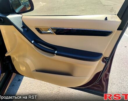 Червоний Мерседес Р-Клас, об'ємом двигуна 3 л та пробігом 238 тис. км за 10700 $, фото 8 на Automoto.ua