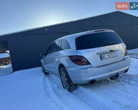 Серый Мерседес Р-Класс, объемом двигателя 3 л и пробегом 292 тыс. км за 5600 $, фото 1 на Automoto.ua