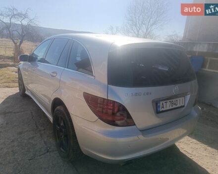 Серый Мерседес Р-Класс, объемом двигателя 2.99 л и пробегом 375 тыс. км за 10200 $, фото 4 на Automoto.ua