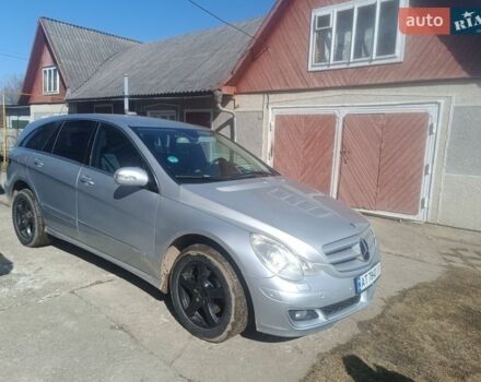 Серый Мерседес Р-Класс, объемом двигателя 2.99 л и пробегом 375 тыс. км за 10200 $, фото 2 на Automoto.ua