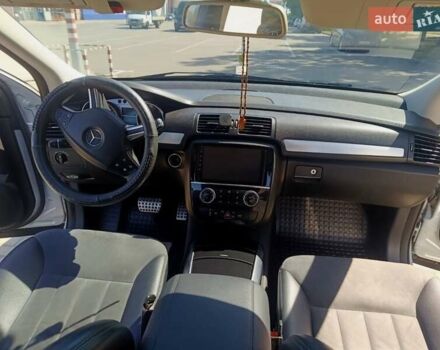 Серый Мерседес Р-Класс, объемом двигателя 2.99 л и пробегом 284 тыс. км за 9200 $, фото 11 на Automoto.ua