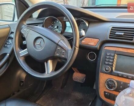 Сірий Мерседес Р-Клас, об'ємом двигуна 3 л та пробігом 340 тис. км за 9000 $, фото 4 на Automoto.ua