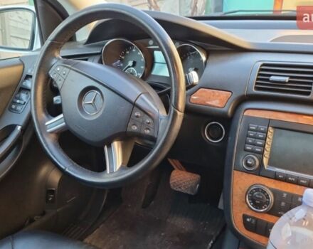 Сірий Мерседес Р-Клас, об'ємом двигуна 3 л та пробігом 340 тис. км за 8800 $, фото 4 на Automoto.ua