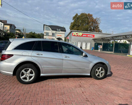 Сірий Мерседес Р-Клас, об'ємом двигуна 3 л та пробігом 257 тис. км за 9500 $, фото 2 на Automoto.ua