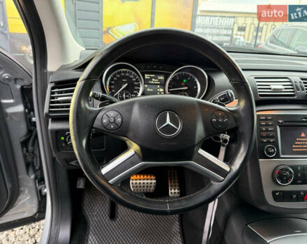 Сірий Мерседес Р-Клас, об'ємом двигуна 2.99 л та пробігом 499 тис. км за 10900 $, фото 42 на Automoto.ua