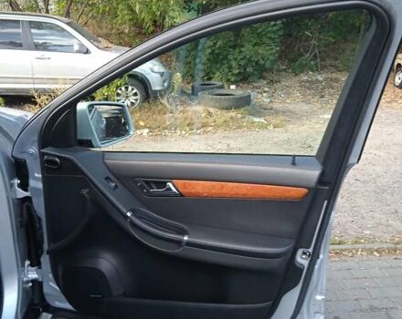 Серый Мерседес Р-Класс, объемом двигателя 3.5 л и пробегом 268 тыс. км за 9000 $, фото 19 на Automoto.ua