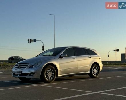 Серый Мерседес Р-Класс, объемом двигателя 3 л и пробегом 320 тыс. км за 10500 $, фото 1 на Automoto.ua