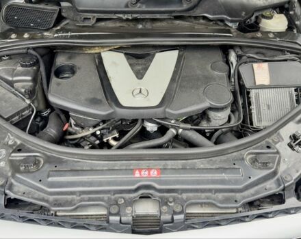 Серый Мерседес Р-Класс, объемом двигателя 3 л и пробегом 340 тыс. км за 5500 $, фото 6 на Automoto.ua