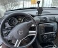 Серый Мерседес Р-Класс, объемом двигателя 3 л и пробегом 205 тыс. км за 11000 $, фото 4 на Automoto.ua