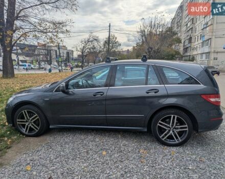Сірий Мерседес Р-Клас, об'ємом двигуна 2.99 л та пробігом 299 тис. км за 16999 $, фото 3 на Automoto.ua