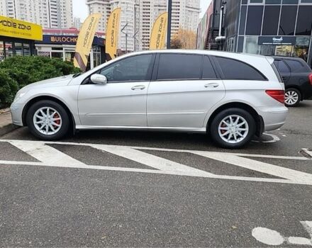 Серый Мерседес Р-Класс, объемом двигателя 3 л и пробегом 320 тыс. км за 11000 $, фото 1 на Automoto.ua