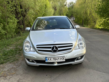 Сірий Мерседес Р-Клас, об'ємом двигуна 3.5 л та пробігом 200 тис. км за 10000 $, фото 1 на Automoto.ua