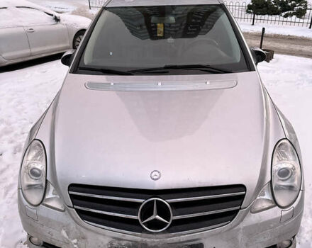 Серый Мерседес Р-Класс, объемом двигателя 2.99 л и пробегом 205 тыс. км за 11000 $, фото 1 на Automoto.ua
