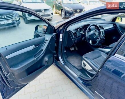 Синій Мерседес Р-Клас, об'ємом двигуна 3 л та пробігом 407 тис. км за 9500 $, фото 10 на Automoto.ua