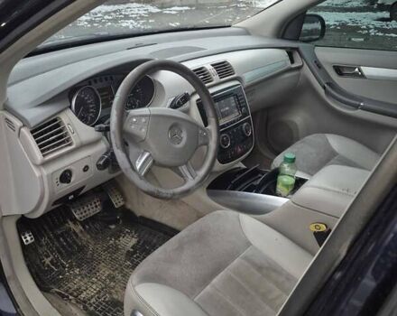 Синий Мерседес Р-Класс, объемом двигателя 3 л и пробегом 449 тыс. км за 8555 $, фото 1 на Automoto.ua