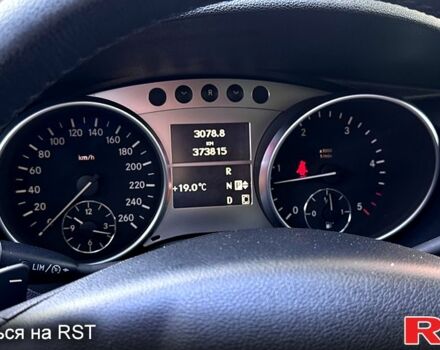 Синій Мерседес Р-Клас, об'ємом двигуна 3 л та пробігом 380 тис. км за 10000 $, фото 4 на Automoto.ua